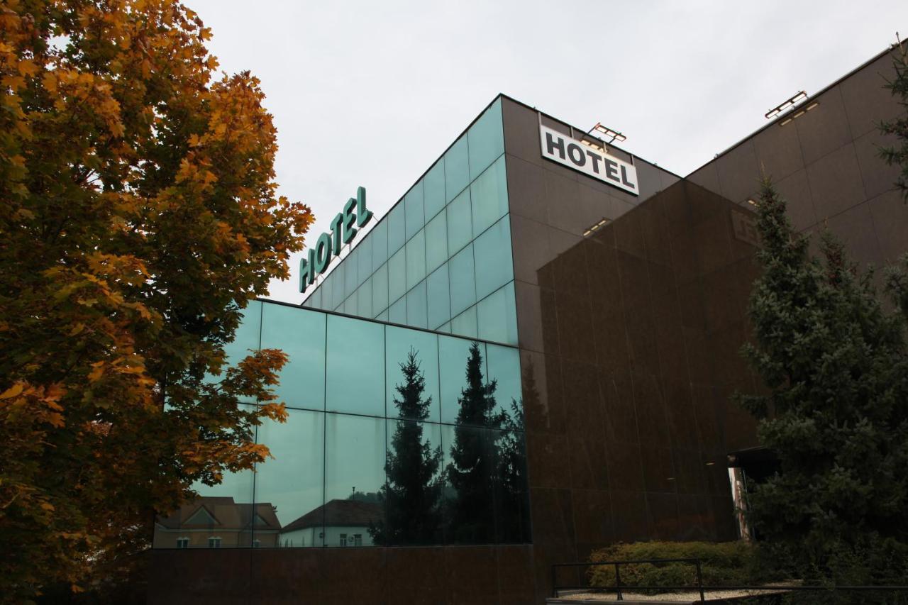 Hotel Cubis Lendava Dış mekan fotoğraf