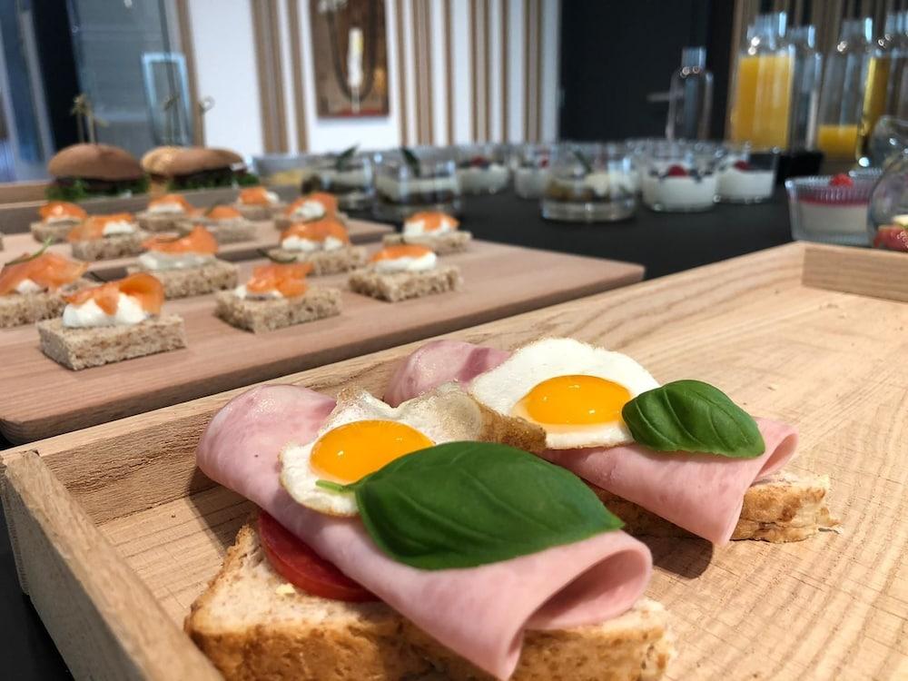 Hotel Cubis Lendava Dış mekan fotoğraf